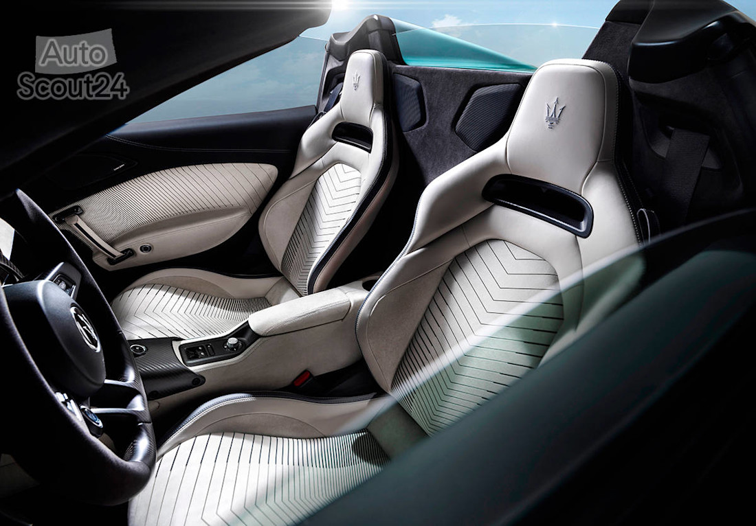 Maserati_MC20_Cielo_lifestyle(15).jpg