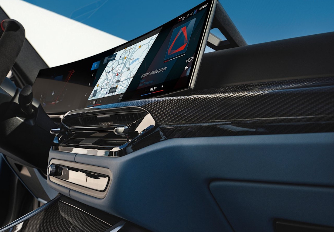 BMW-M4 Coupe-2025 interior 2