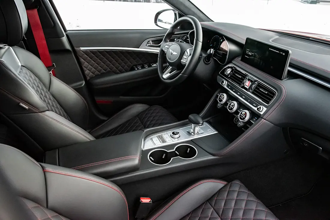Genesis-G70-Shooting-Brake-Interieur Genesis-G70-Shooting-Brake-Interieur