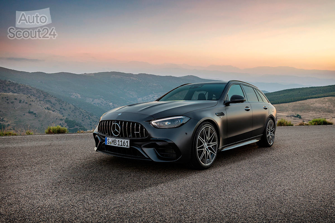 Mercedes-AMG C63 S EPerformance 2022 (41).jpg
