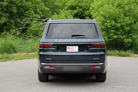 Editorial 2022 jeep wagoneer series ii 08 jm