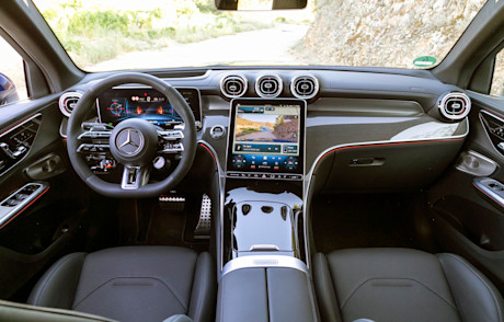 Editorial 2025 mercedes amg glc 63 s fd 231016 24 jw