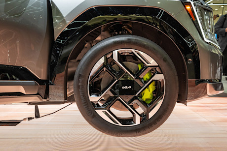 Editorial 2026 kia ev9 gt preview jw 241121 6