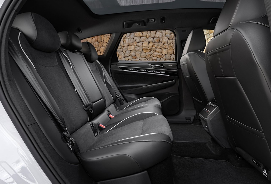 Volkswagen-ID.7 Tourer-2025 interior 2