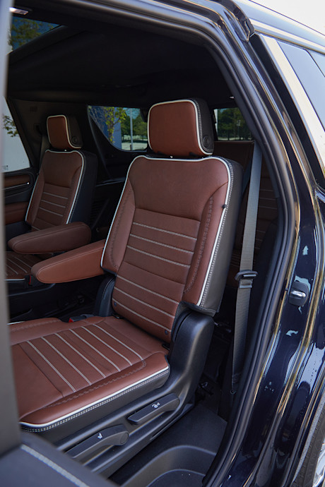 Editorial 2024 gmc yukon denali ultimate 4wd td jk 240624 19