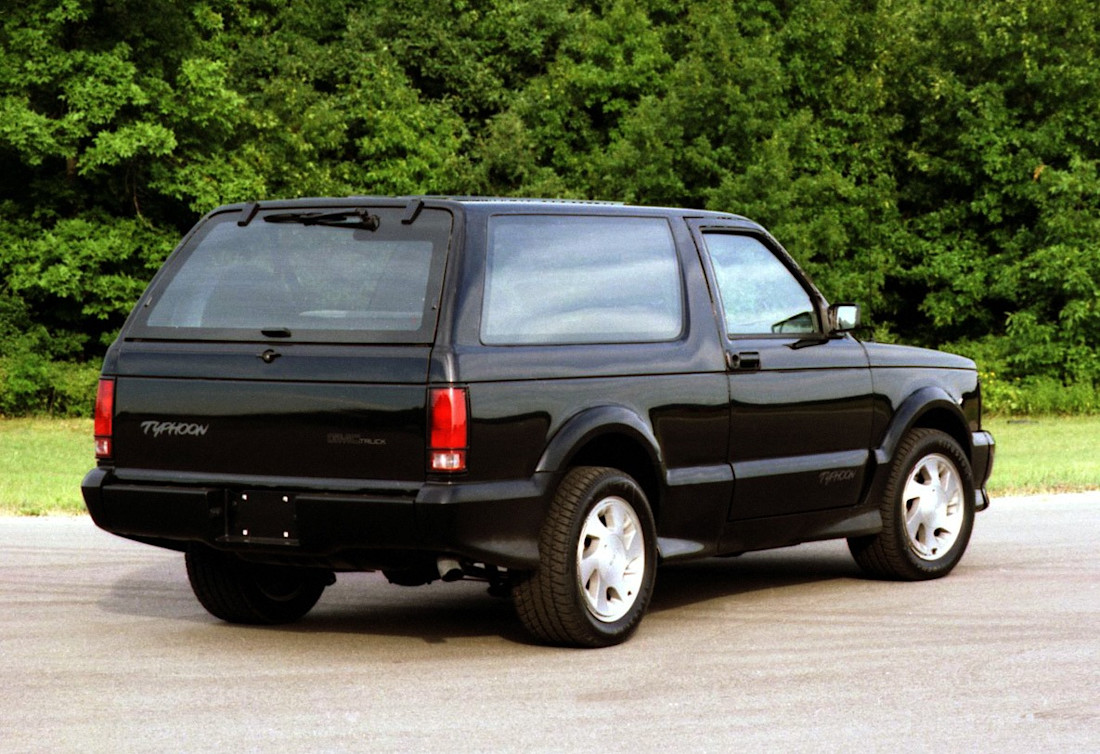 gmc-typhoon-back