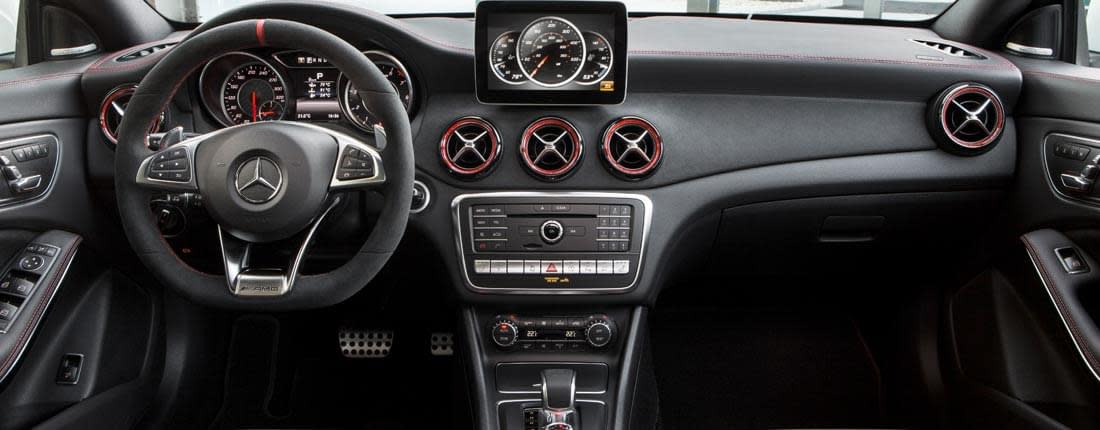 mercedes-benz-cla-45-amg-l-02