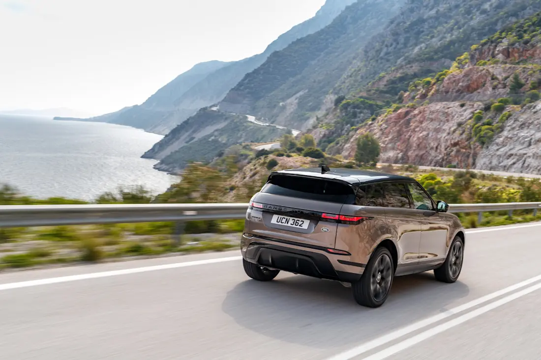 range rover evoque d240 s black pack 1