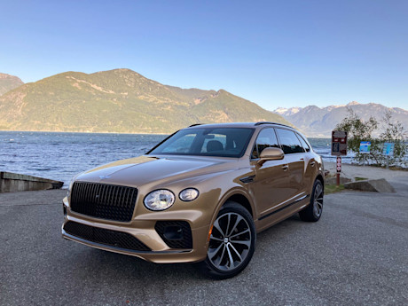Editorial 2023 bentley bentayga 03 sb