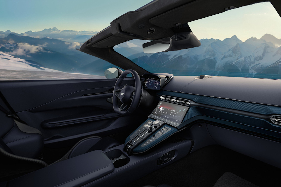 Aston-Martin-Vantage-Roadster (5).jpg