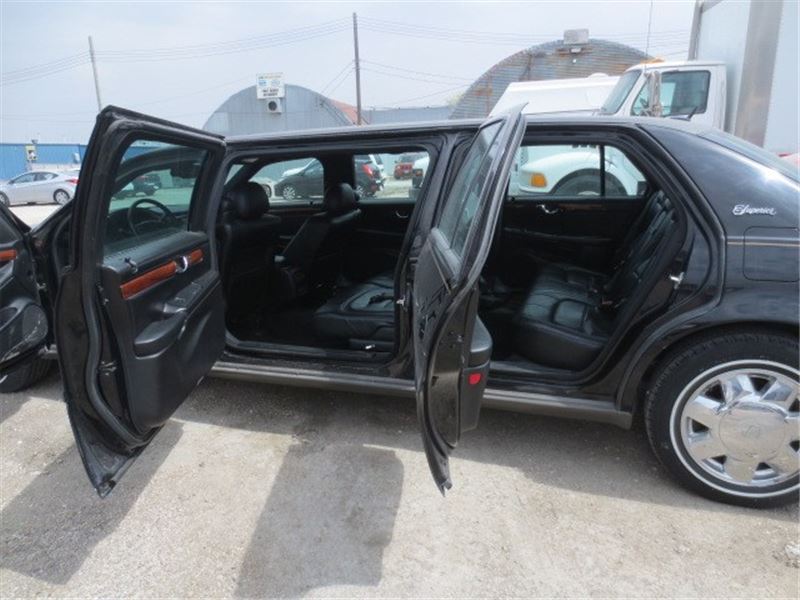 Find of the Week: 2005 Six-Door Cadillac - AutoTrader.ca
