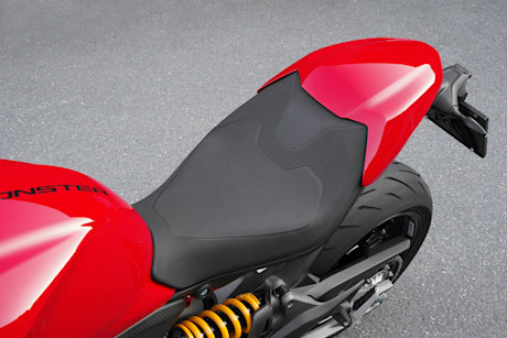 12 ducati-monster-2026-sitzbank