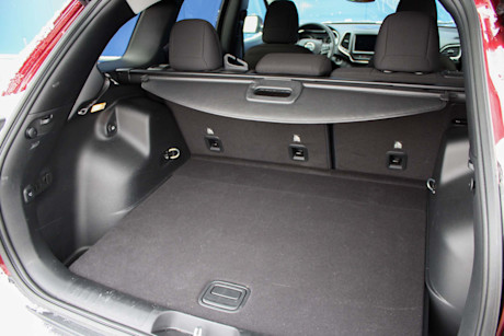 Editorial 2020 jeep cherokee north altitude 16 db fr