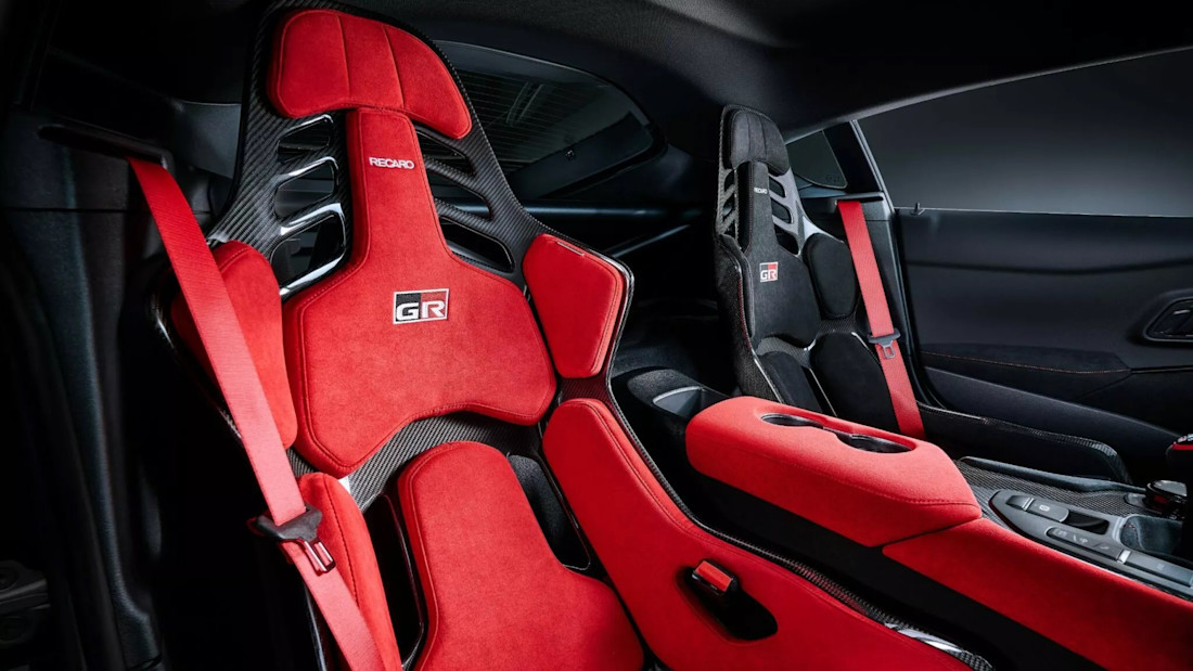 Toyota-GR-Supra-A90-Final-Edition-2024 (7).jpg