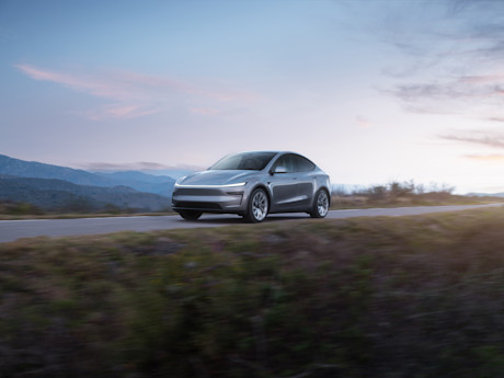 Tesla - New Model Y - 1
