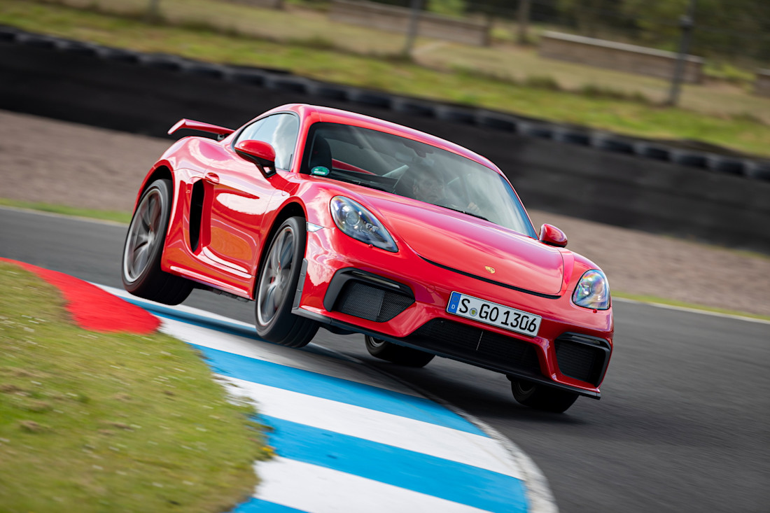 AS24  -Porsche Cayman GT4 (10).jpg