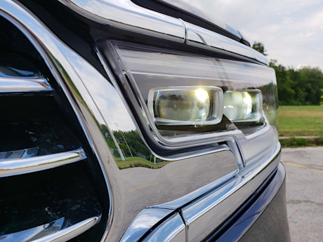 Editorial 2019 ram 1500 laramie longhorn 07 sw