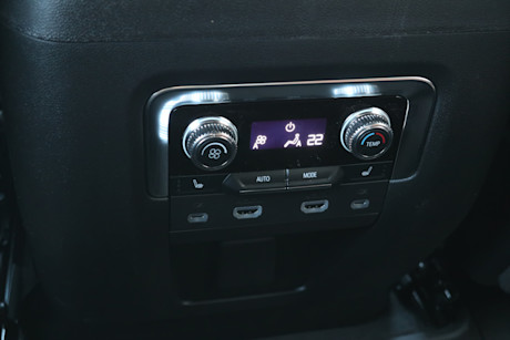 Editorial 2024 gmc yukon denali ultimate 28