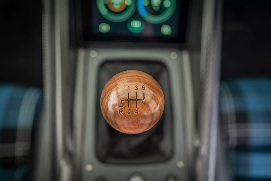 lotus-esprit-restomod-2025 (10).jpg