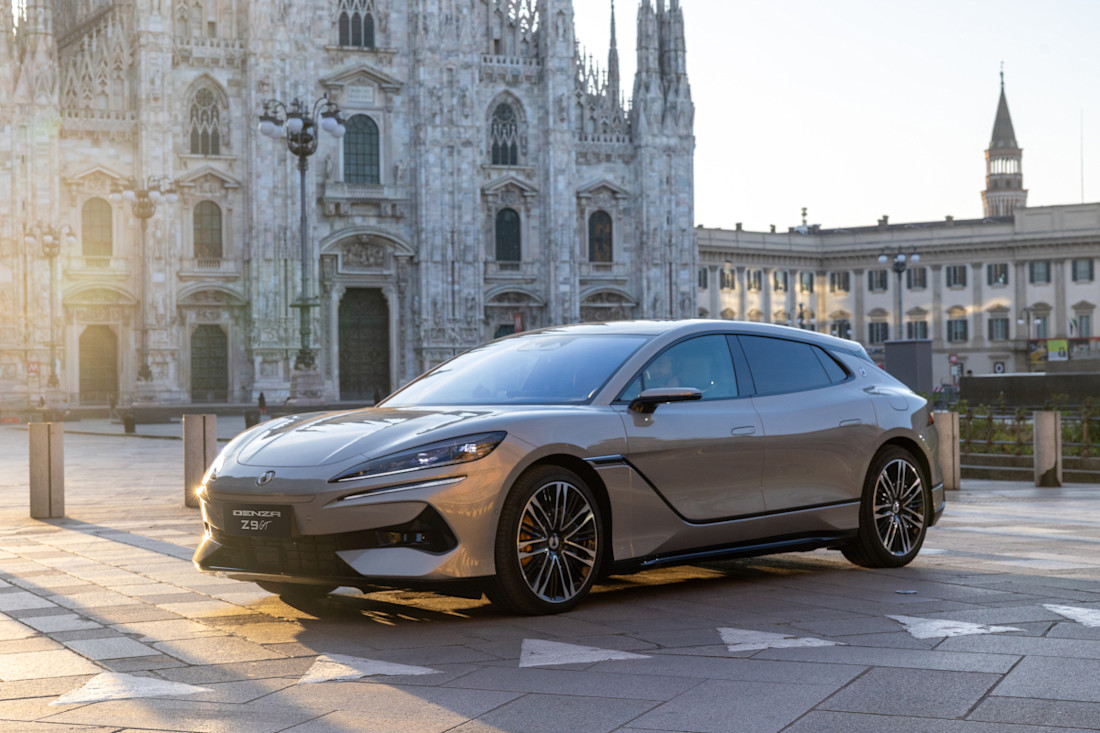 Denza-Z9GT-coche-premium-chino (5).jpg