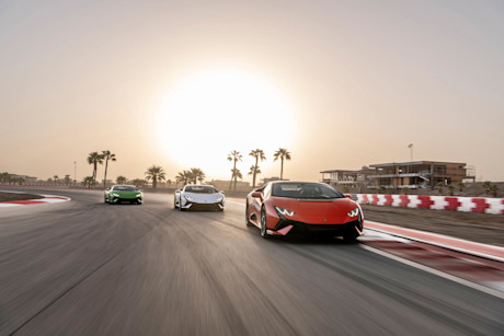 Editorial 2023 lamborghini huracan tecnica 10 sha