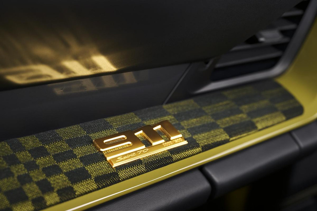 porsche-911-spirit-70 (9).jpg