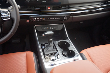 Editorial 2025 kia carnival jl 22