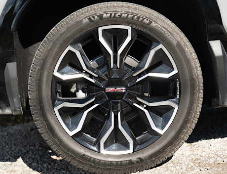 2025 GMC Sierra EV Review Body Image