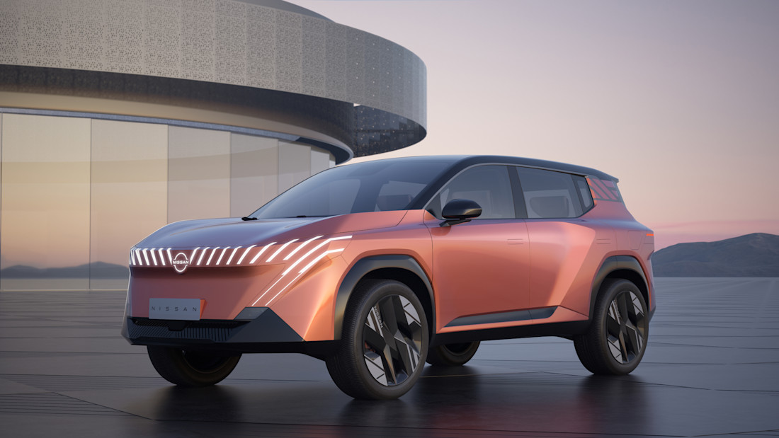 met-deze-twee-strakke-sedans-gaat-nissan-de-suv-gekte-te-lijf-2024-09.jpg