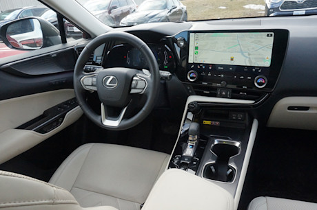 Editorial 2025 lexus nx 350h td jl 250507 5