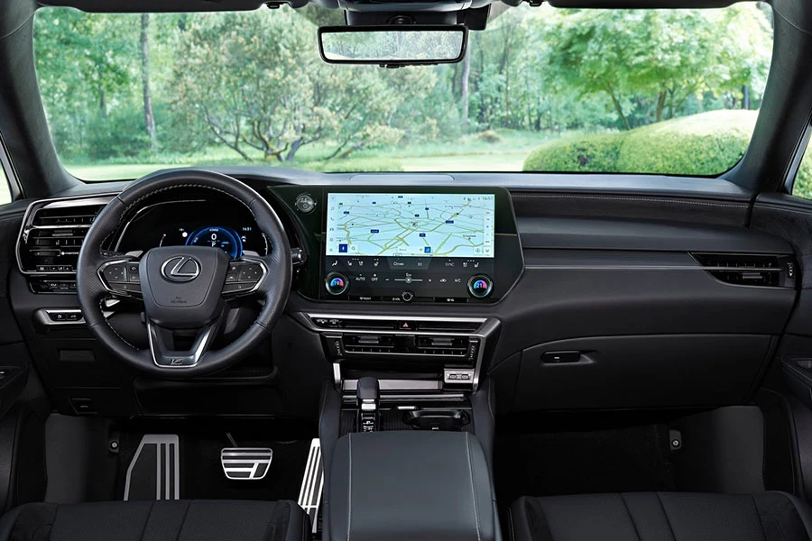 Lexus-RX-2023-1600-2a