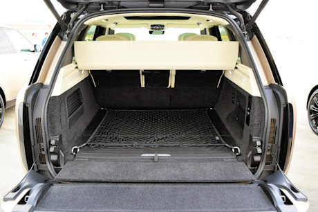 Editorial 2022 land rover range rover 23 sha