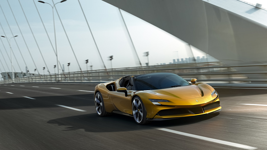 05_SF90_Spider_3-4_front