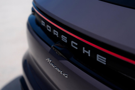 Porsche Macan EV 2024 : premier essai Body Image