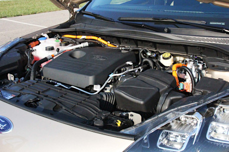 Editorial 2020 ford escape titanium hybrid 10 dw