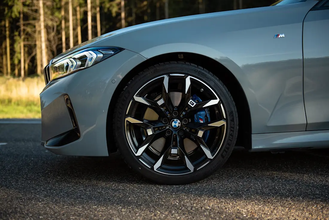bmw-318i-2025-bremse