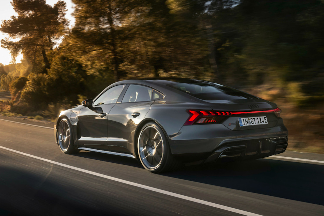 Audi-RS-e-tron-GT-2024 (1).jpg