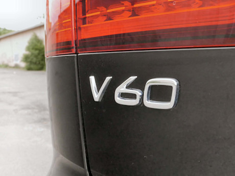 Editorial 2020 volvo v60 cross country t5 11 bh