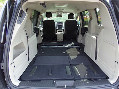 Editorial 2018 dodge grand caravan crew plus 30 jb