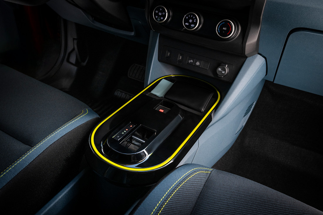 fiat grande panda electric console