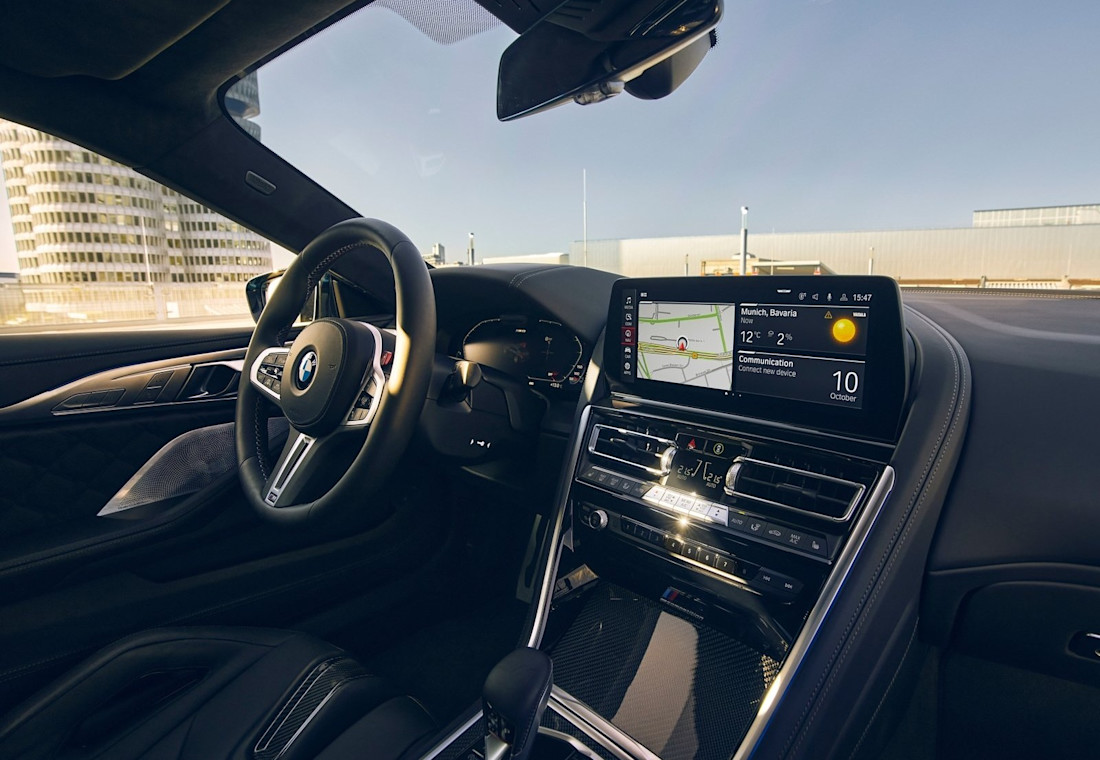 bmw-m8-competition-interior