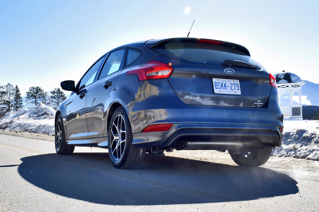 Editorial 2015 ford focus se hatchback jp 06
