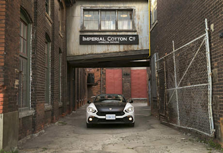 Editorial 2017 fiat 124 spider abarth 04 jw