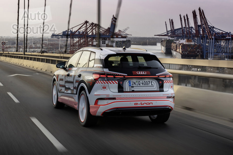 2022-audi-q4-e-tron-56.jpg