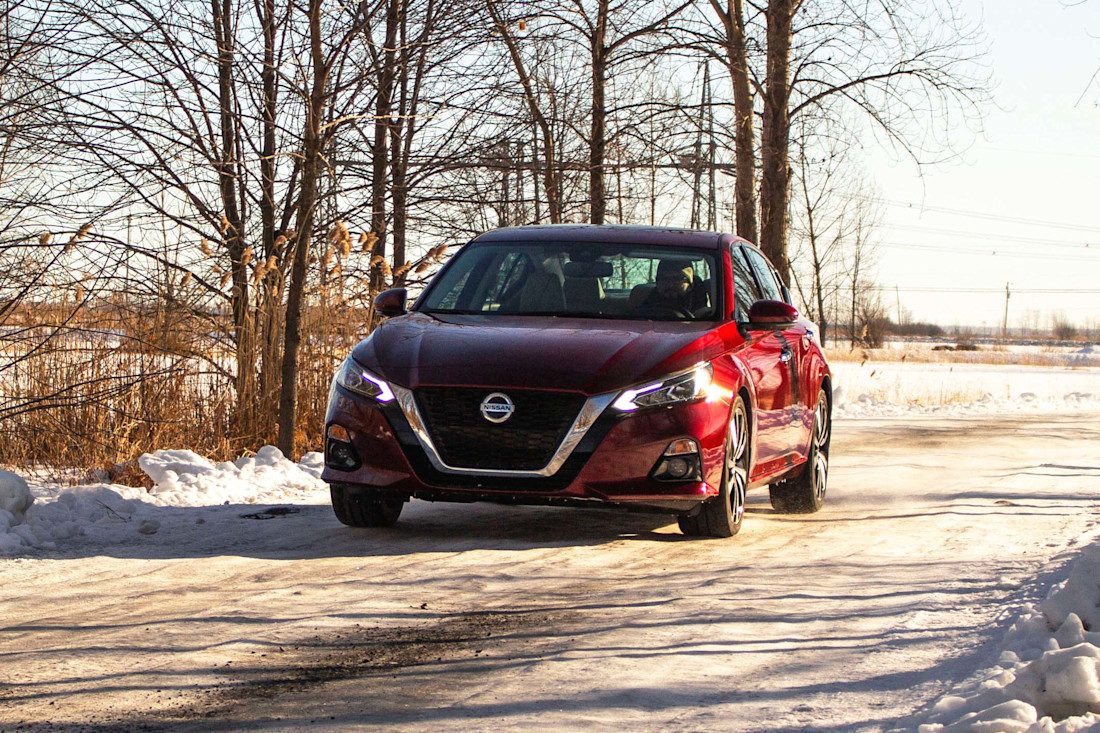 Nissan Altima 2020 contre Subaru Legacy 2020 : match comparatif Image