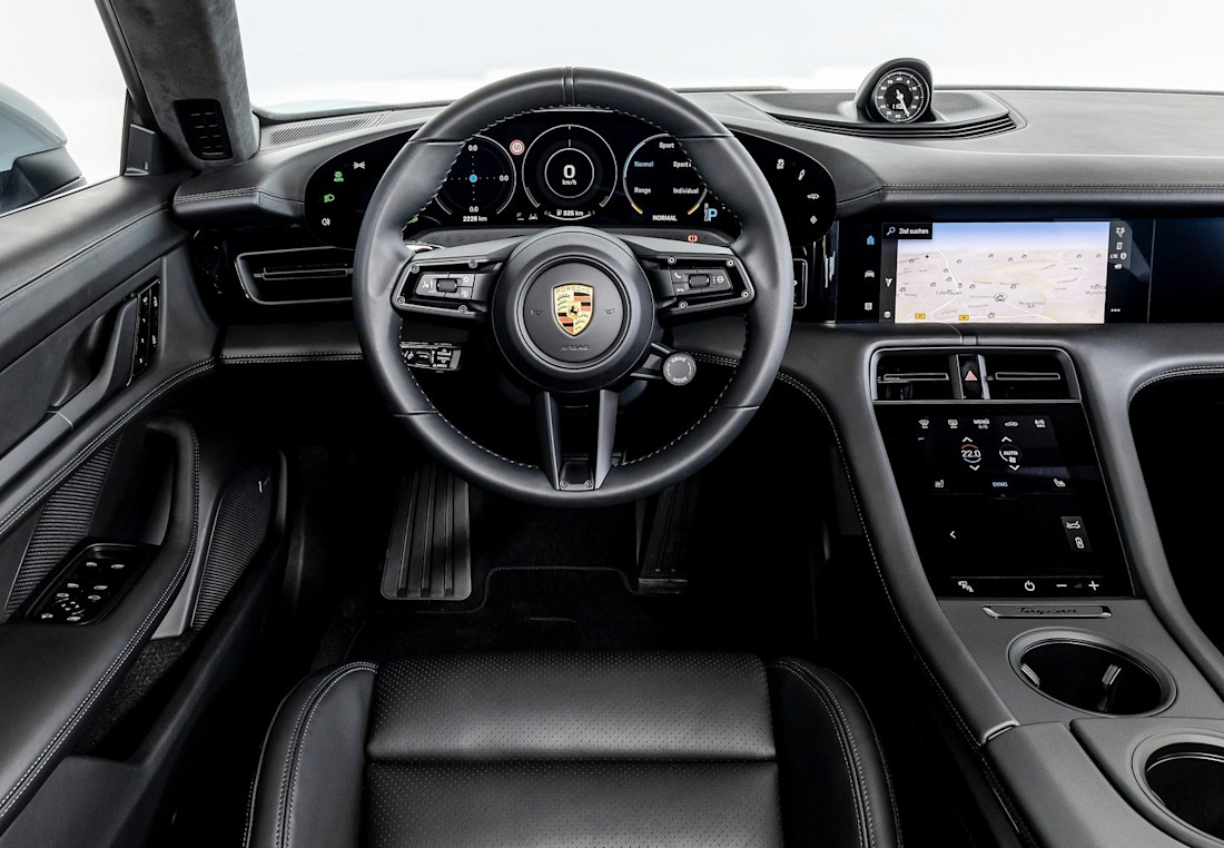 porsche-taycan-interior