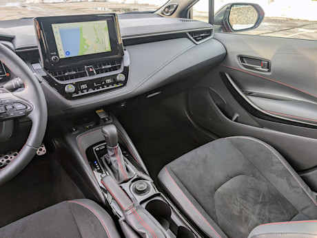 Editorial 2025 toyota gr corolla at td sbe 250303 48
