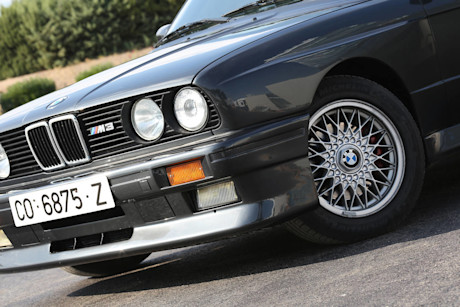 BMW-M3-E30 (1)