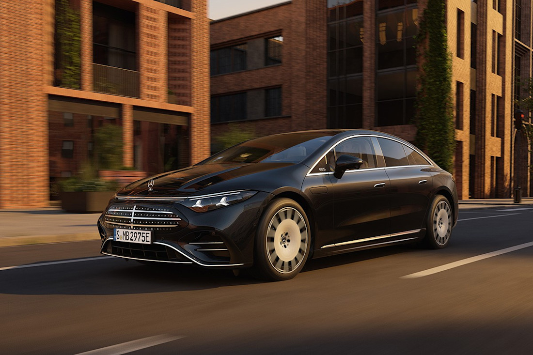 BEBE20260416 Mercedes EQS header