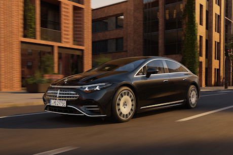 BEBE20260416 Mercedes EQS header